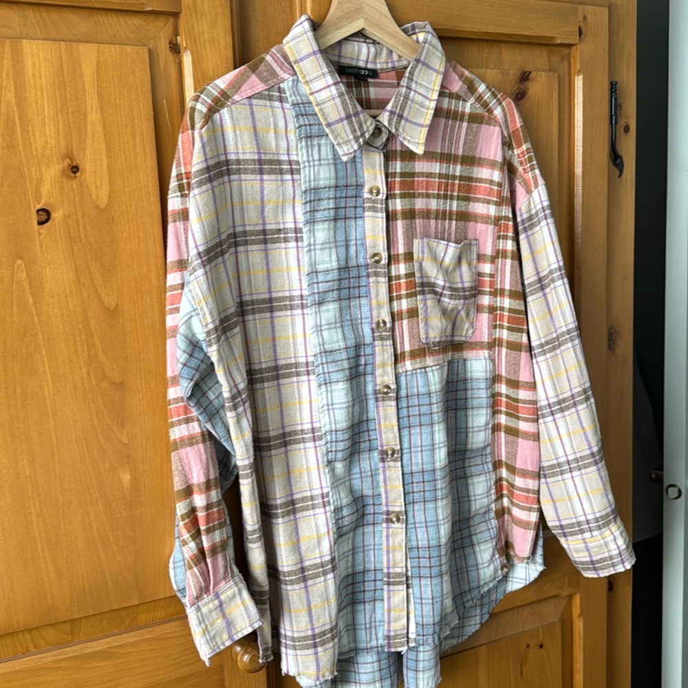 Papermoon plaid shirt
Never worn!